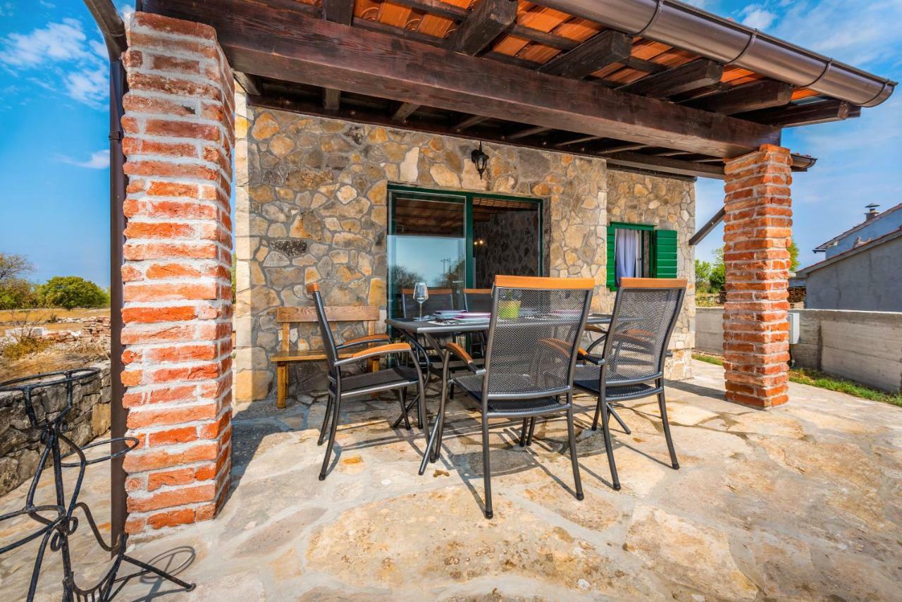 Holiday Home Vlatka Lozovac Exterior photo